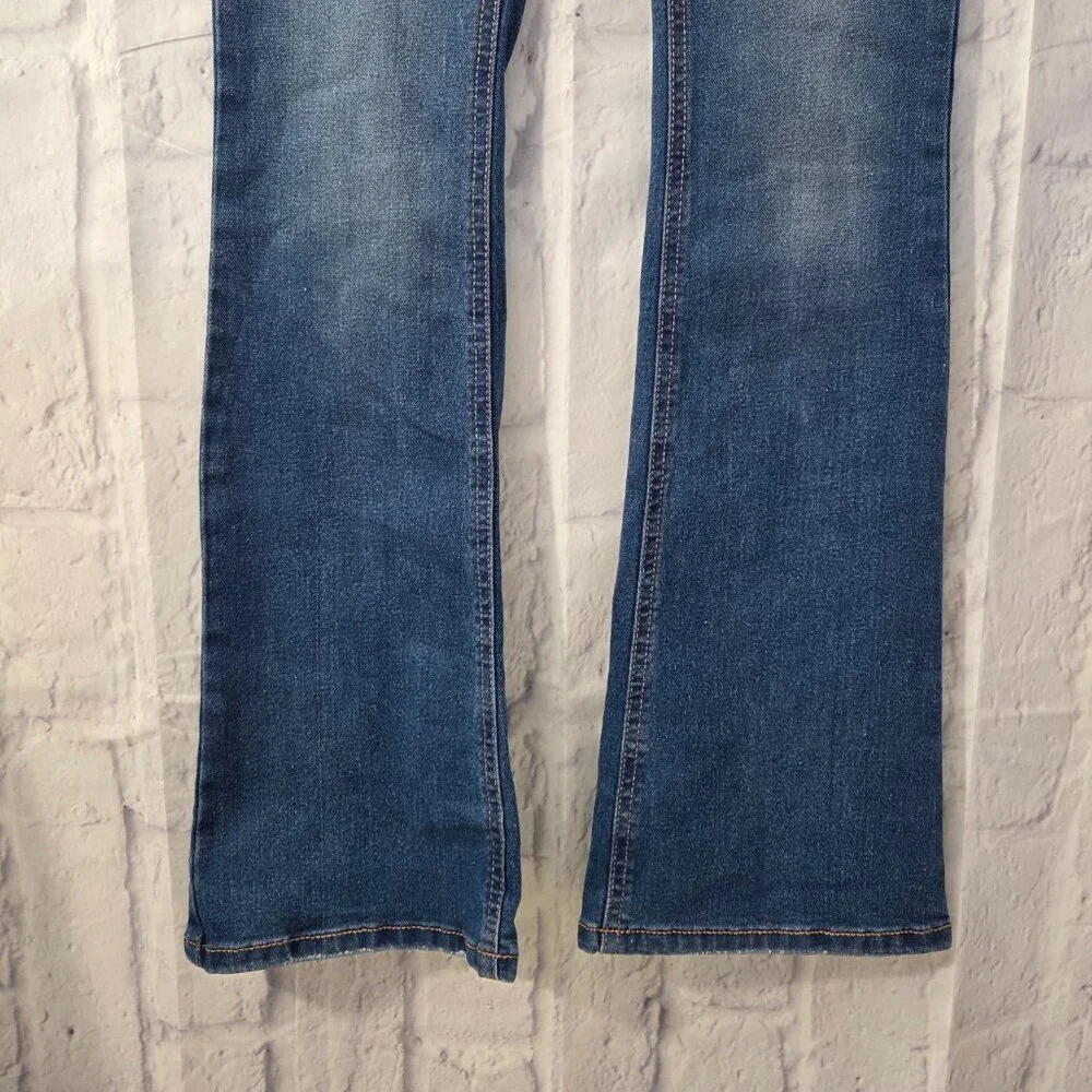 Original Olevey Size 5 Medium Wash Denim Blue Low Rise Bootcut Jeans Juniors NWT